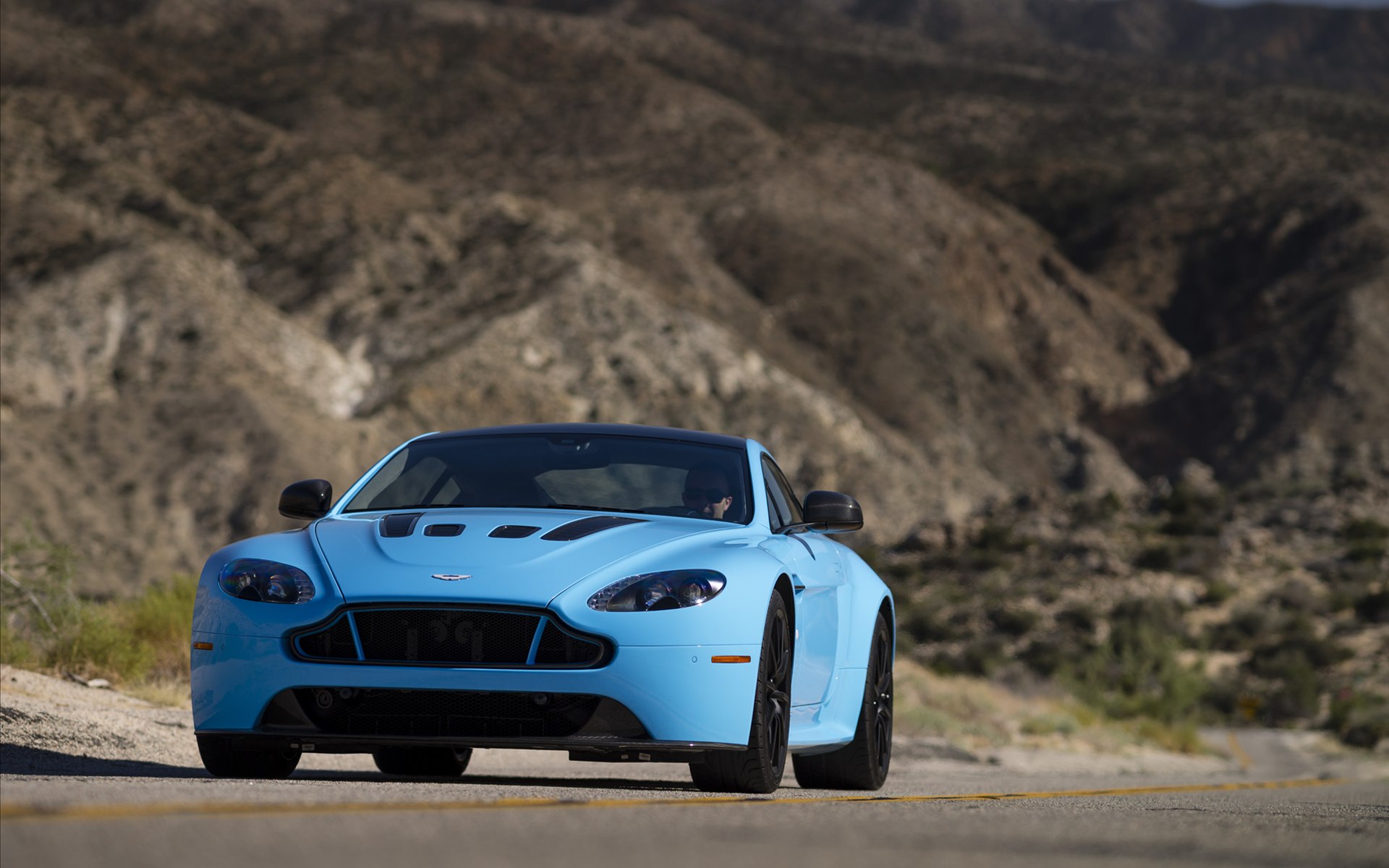 Aston Martin V12 Vantage S 2014